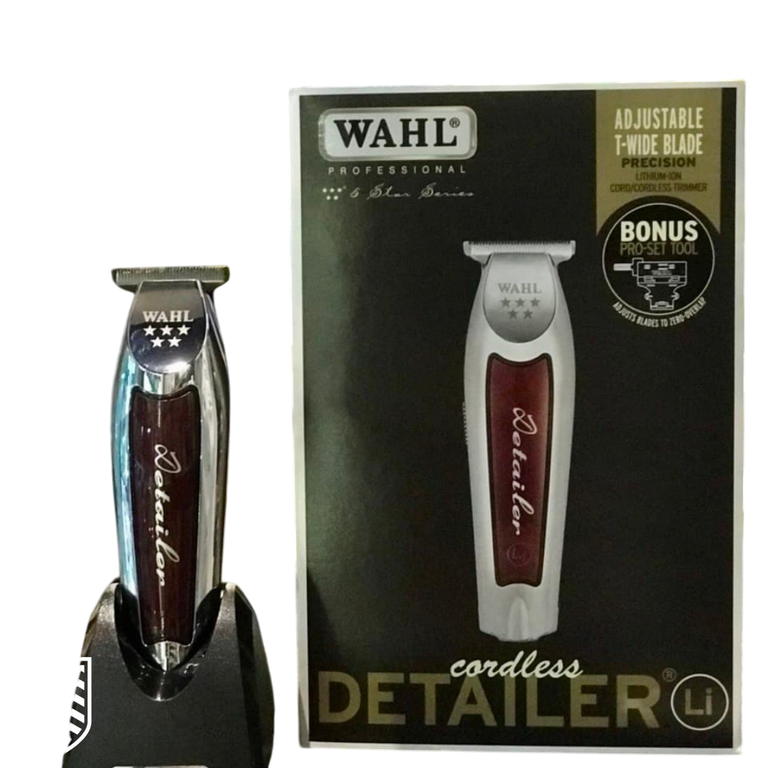 The Wahl 5 Star Gold Cordless Detailer Li Trimmer 8171 is a high-performance professional