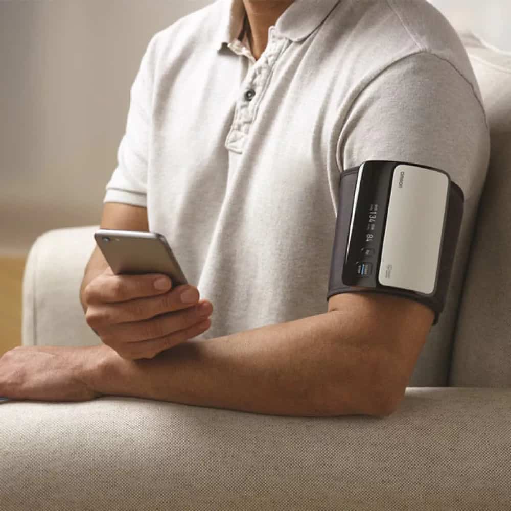 Omron Evolv Bluetooth Wireless Upper Arm Blood Pressure Monitor
