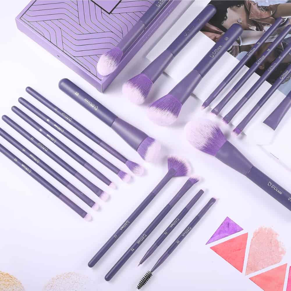 full face makeup application brushes